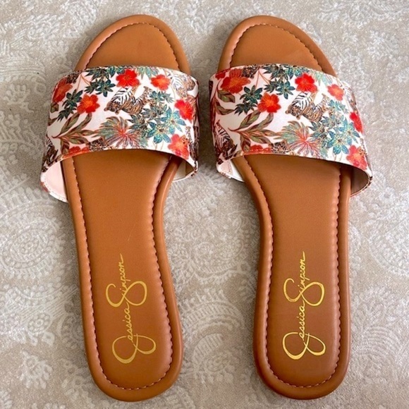 Brand New Jessica Simpson Tropical Jungle Tigers Large Strap Slides Sandals - Picture 3 of 13